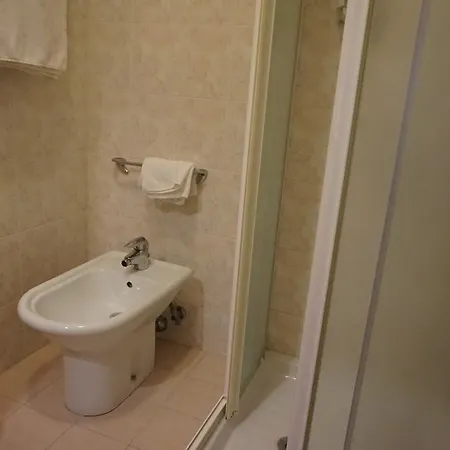 Hotel Flora