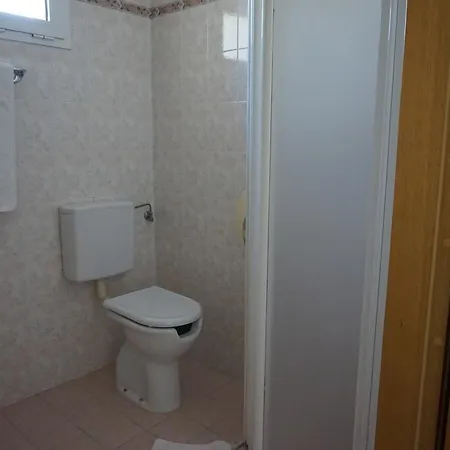 Flora Hotel 3*